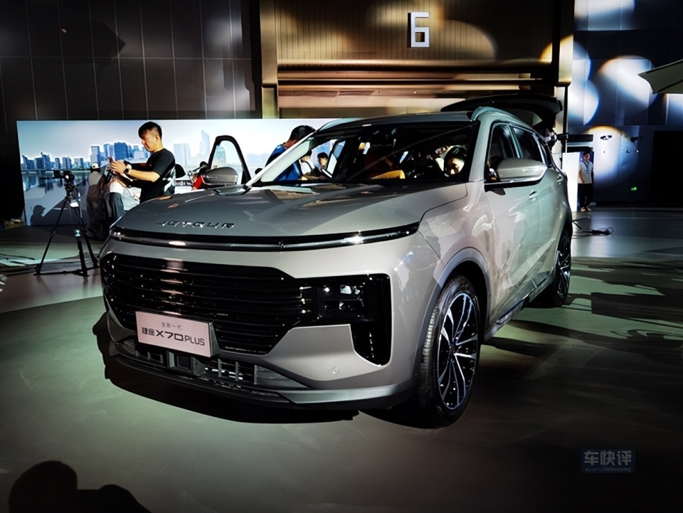 为啥看好全新一代捷途X70 PLUS？除了能装智能化配置也是亮点